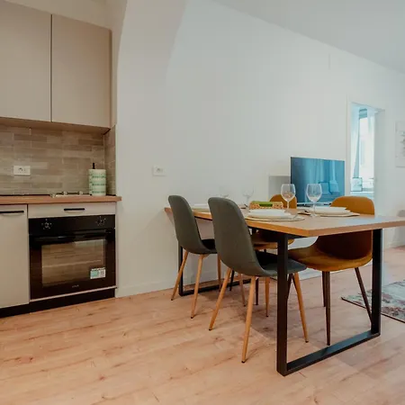 Apartment Rifugio D'autore Center Triest